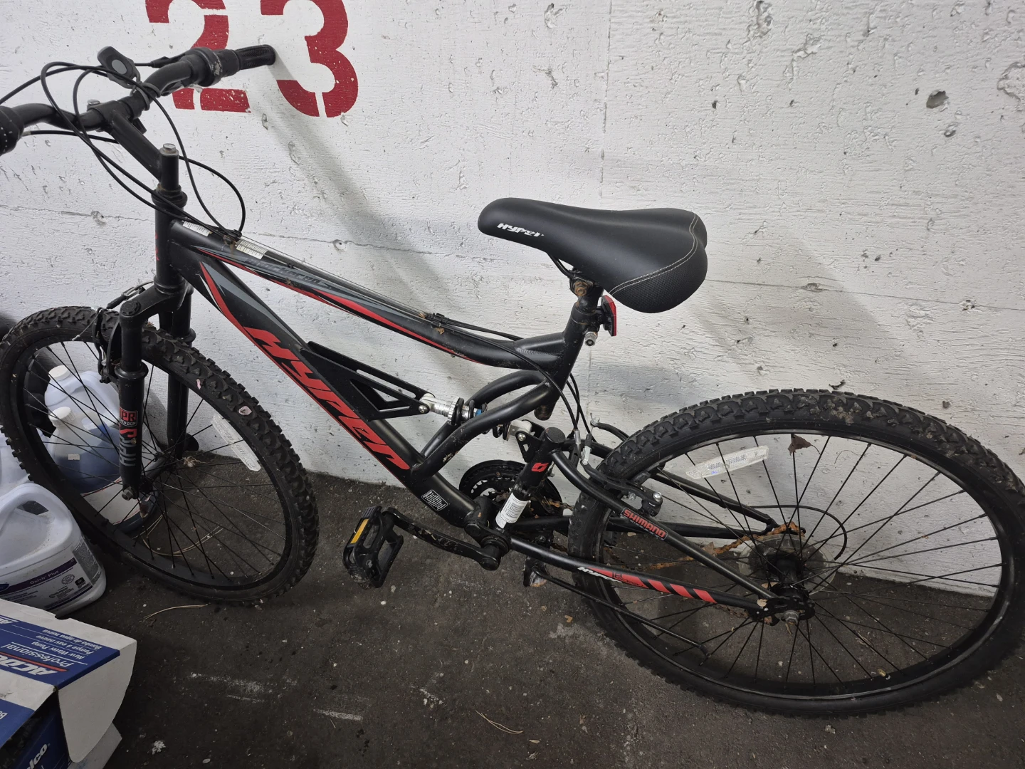 Hyper Full Suspension Mountain Bike