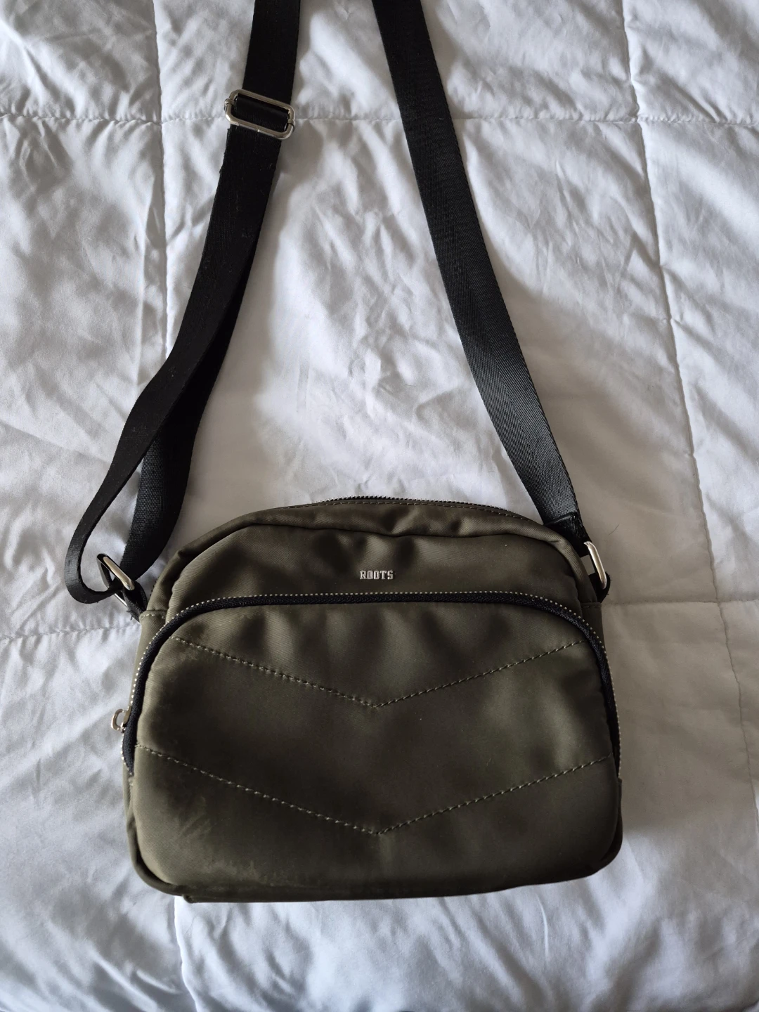 Roots Crossbody Bag - Olive Green