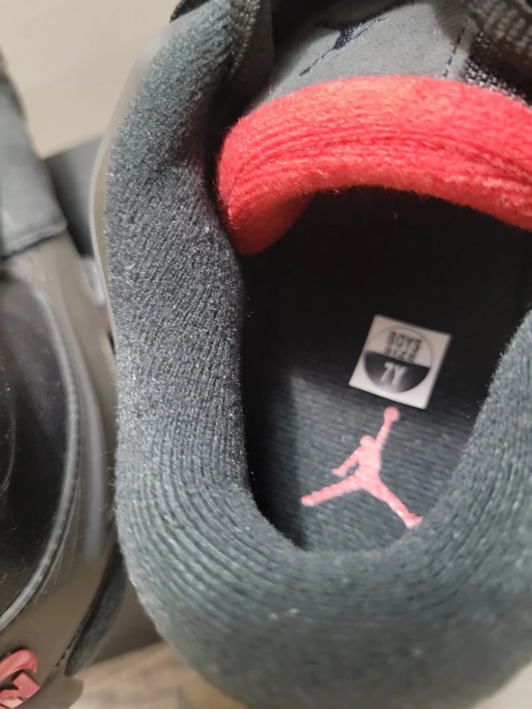 Nike Air Jordan Boys' Size 7Y Black Red Sneakers - photo 4
