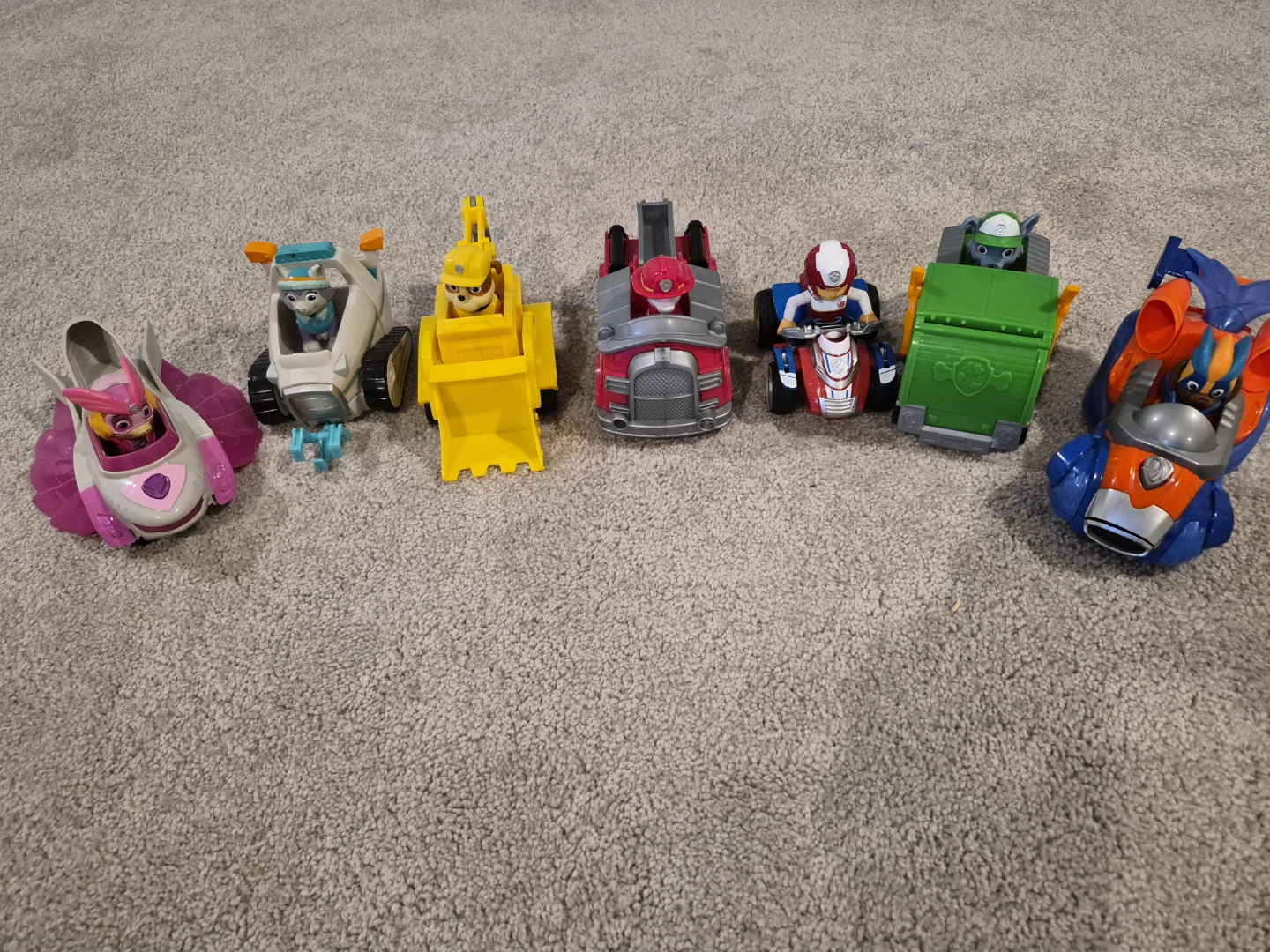 Paw Patrol lot - 20+ vehicles and tower. - photo 2