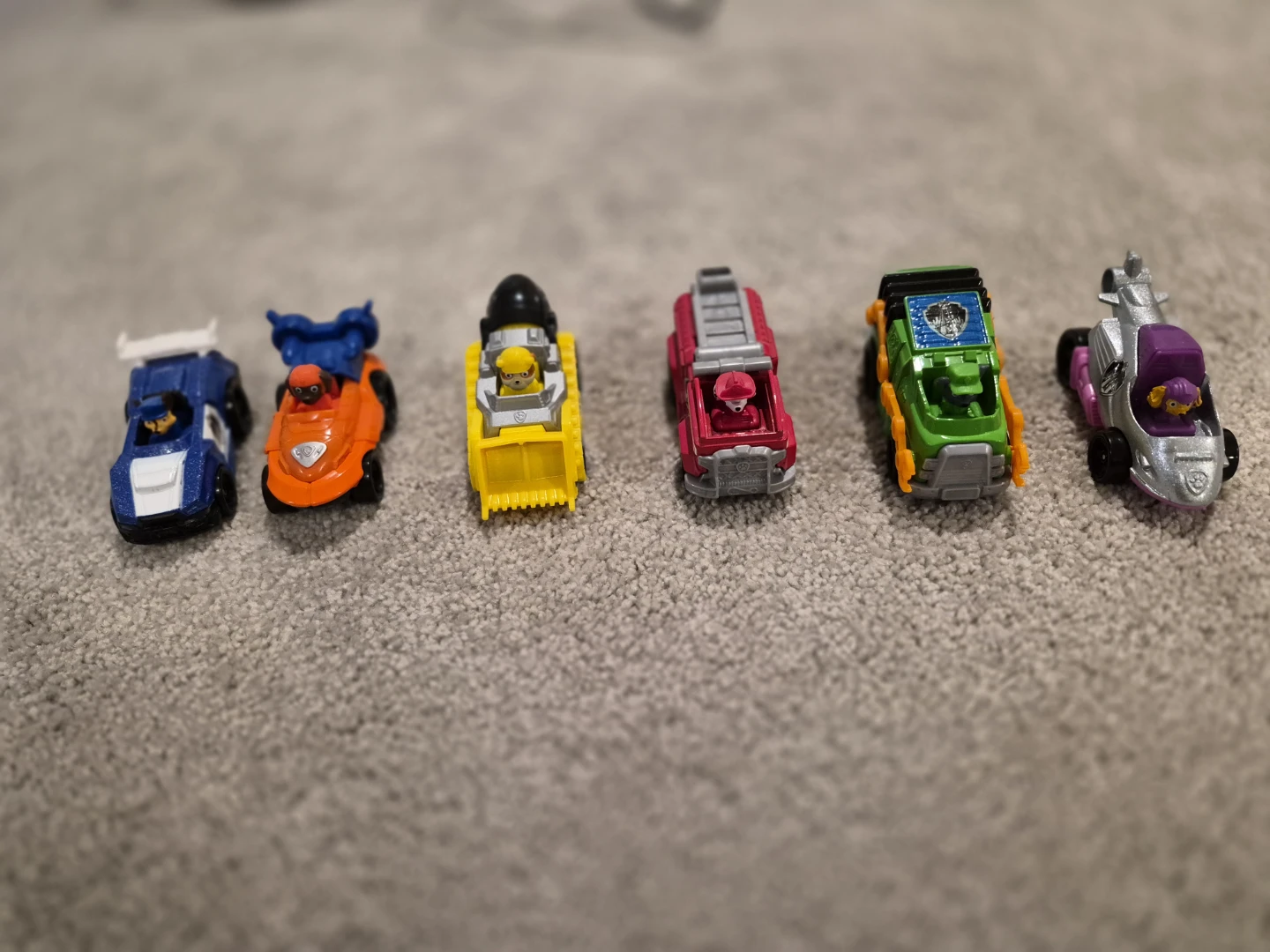 Paw Patrol lot - 20+ vehicles and tower. - photo 3
