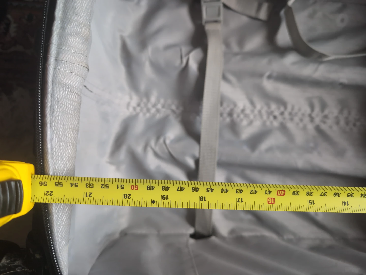 Delsey Black Hardside Spinner Luggage - photo 3