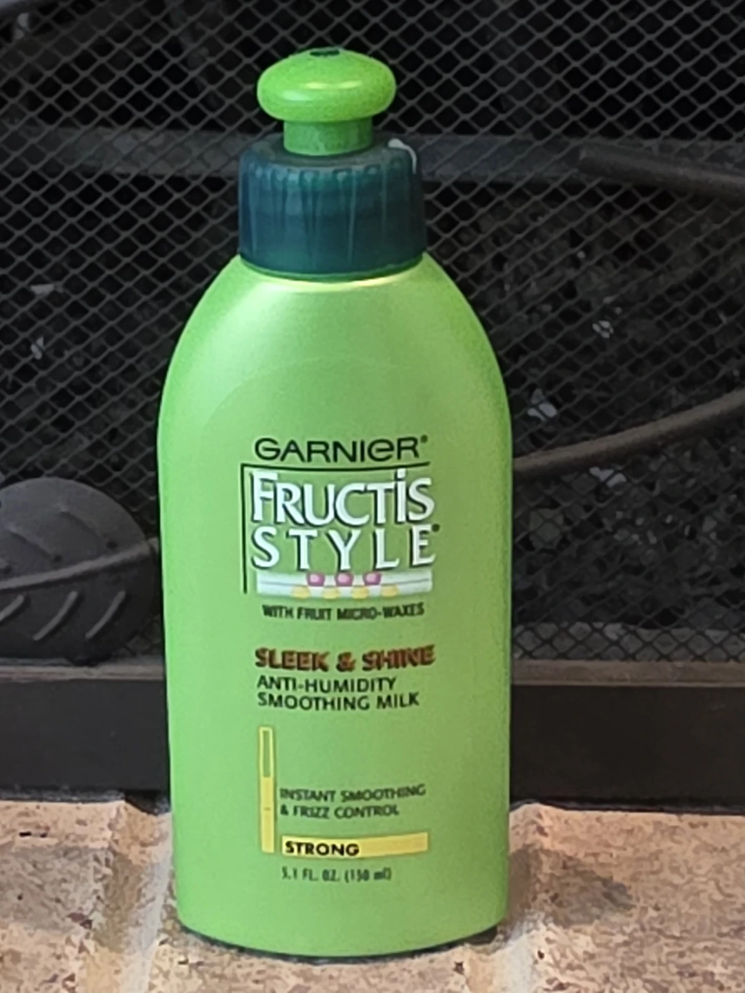 Garnier Fructis Style Sleek & Shine Smoothing Milk 5.1 oz