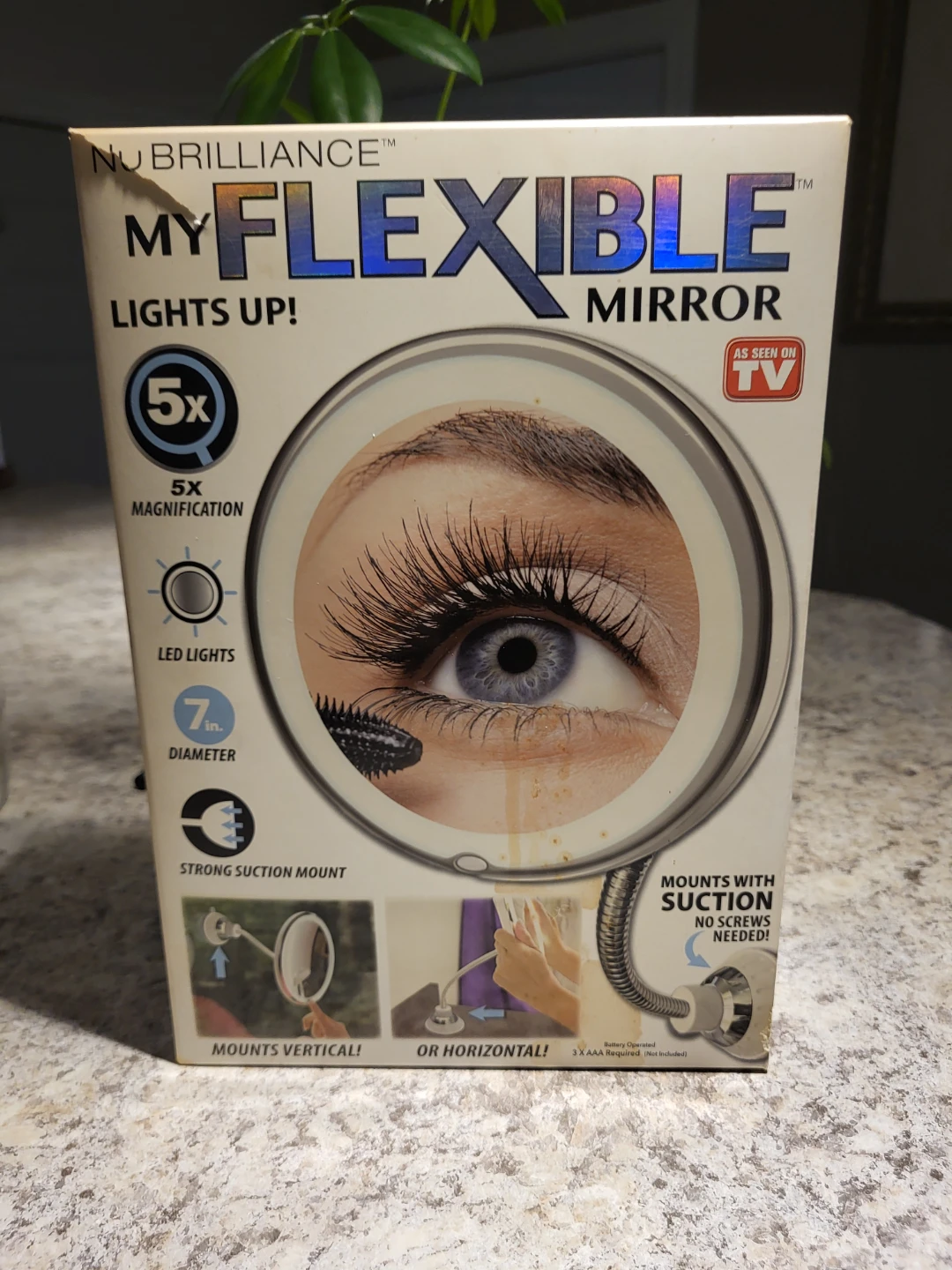 NuBrilliance My Flexible Mirror with LED Lights