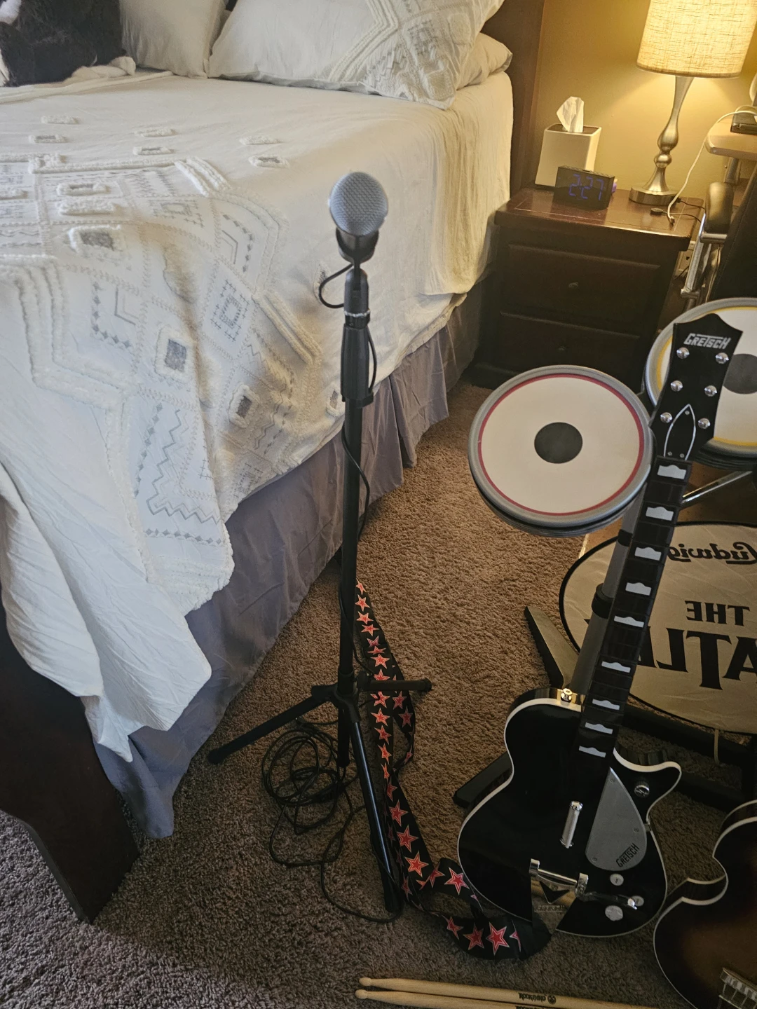 Xbox 360 Beatles Rockband Set - photo 5