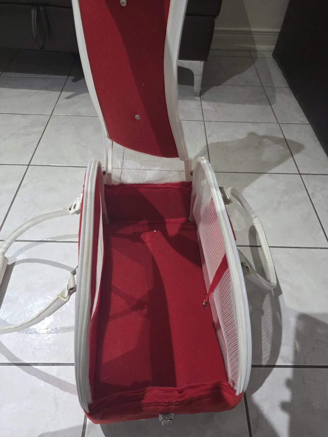 Red and White Pet Carrier Bag - photo 3