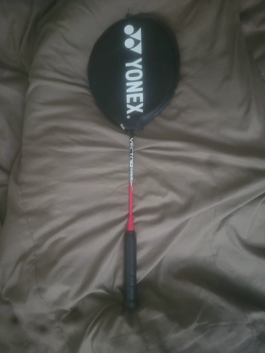Yonex Vector Badminton Racquet with Cover - photo 2