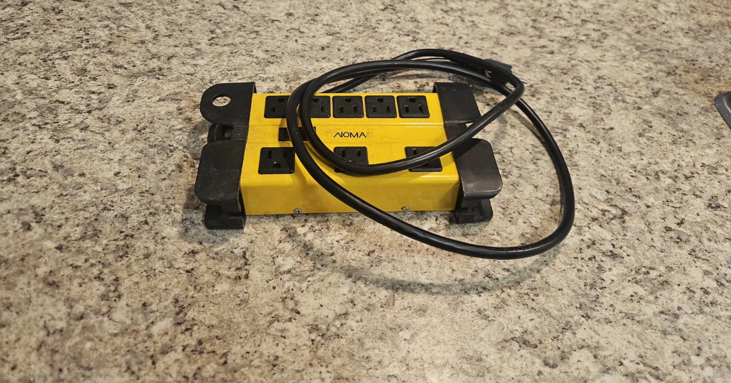 NOMA 8 Outlet Power Bar Surge Protector