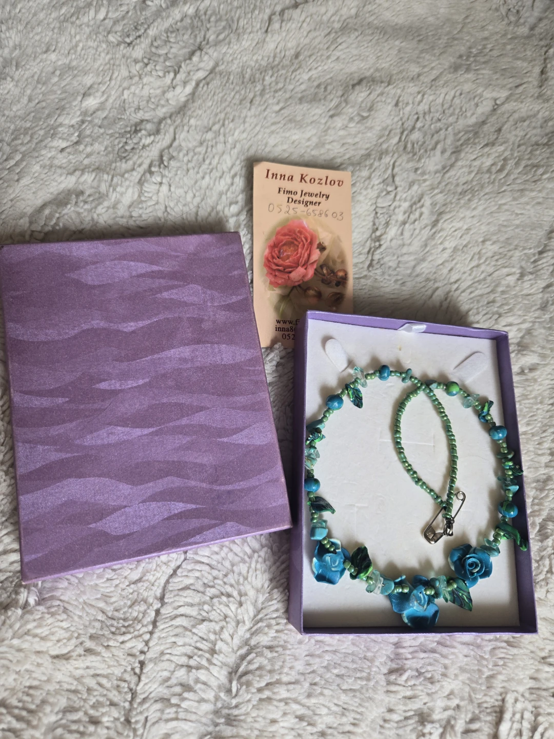 Handmade Blue Rose Beaded Necklace (broken clasp) - photo 2