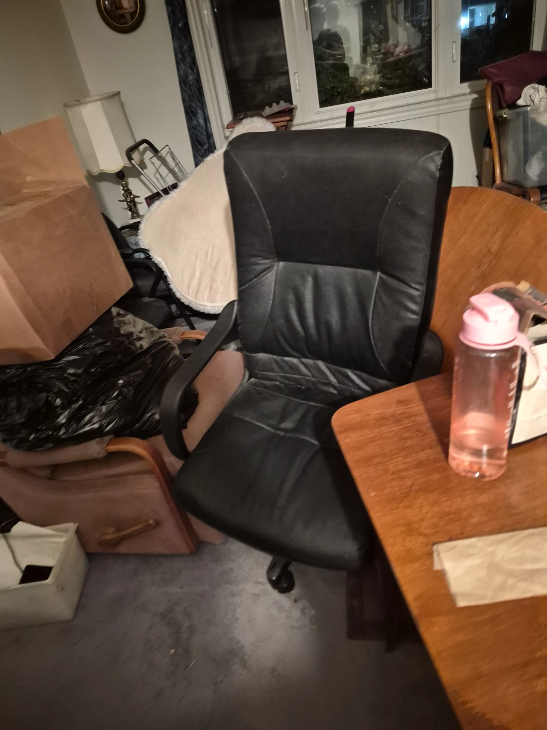 Black Office Chair - photo 2