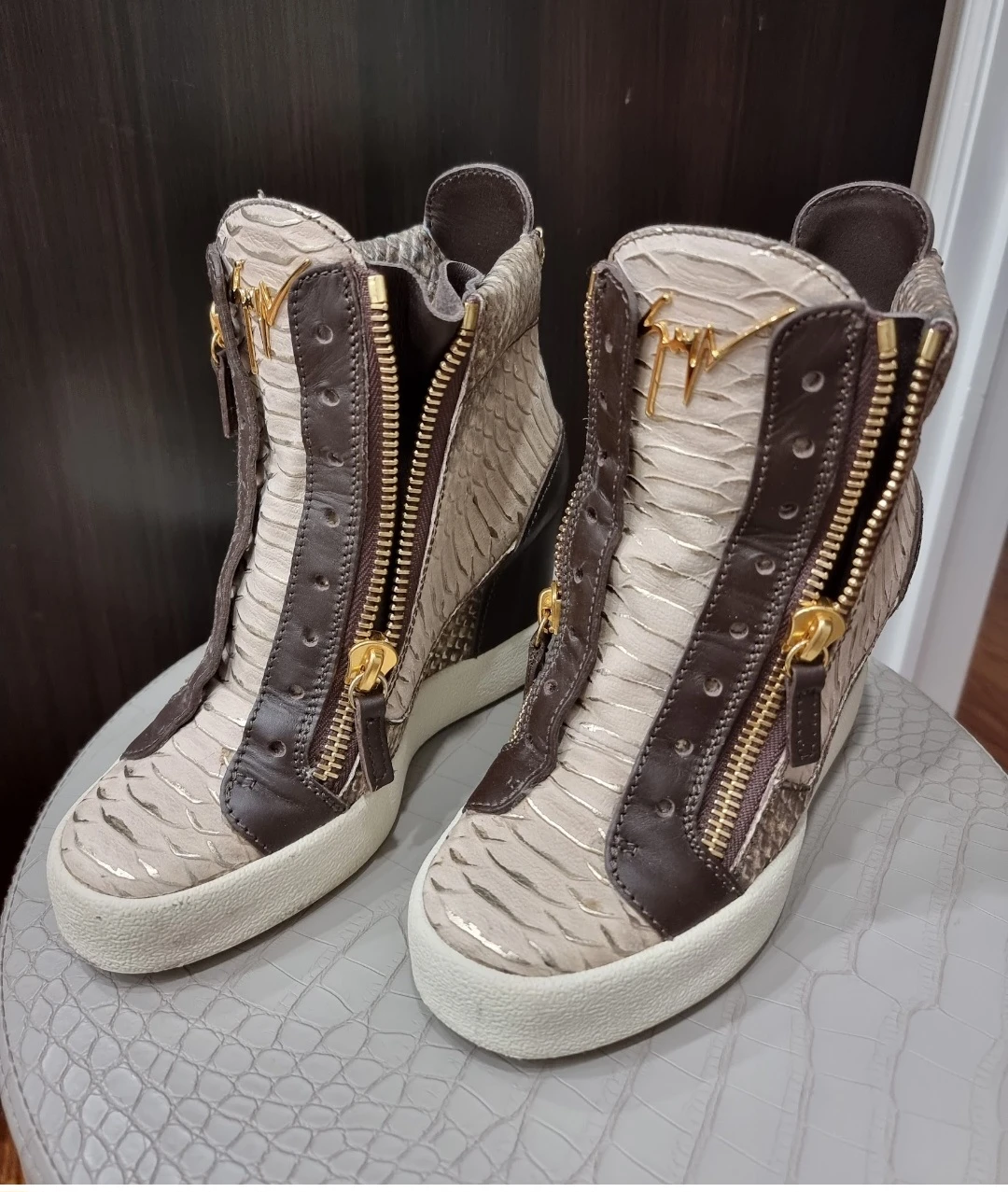 Giuseppe Zanotti Leather High-Top Sneakers - Size 5 (IT 35) - photo 2
