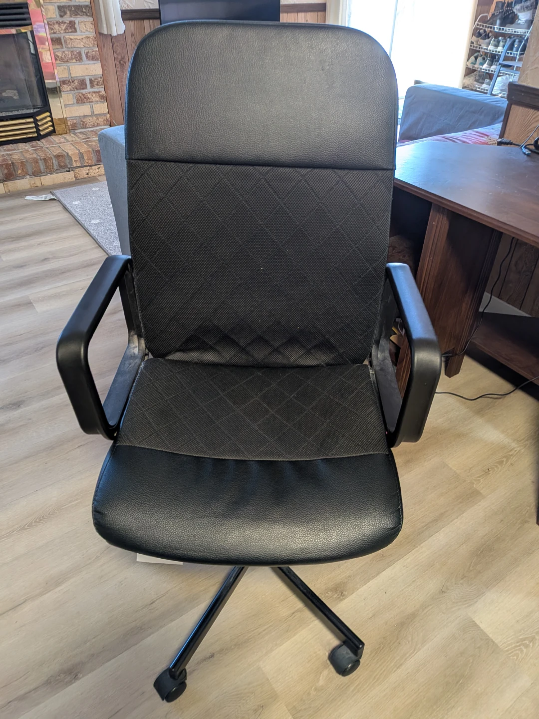 Office table and chair - photo 3