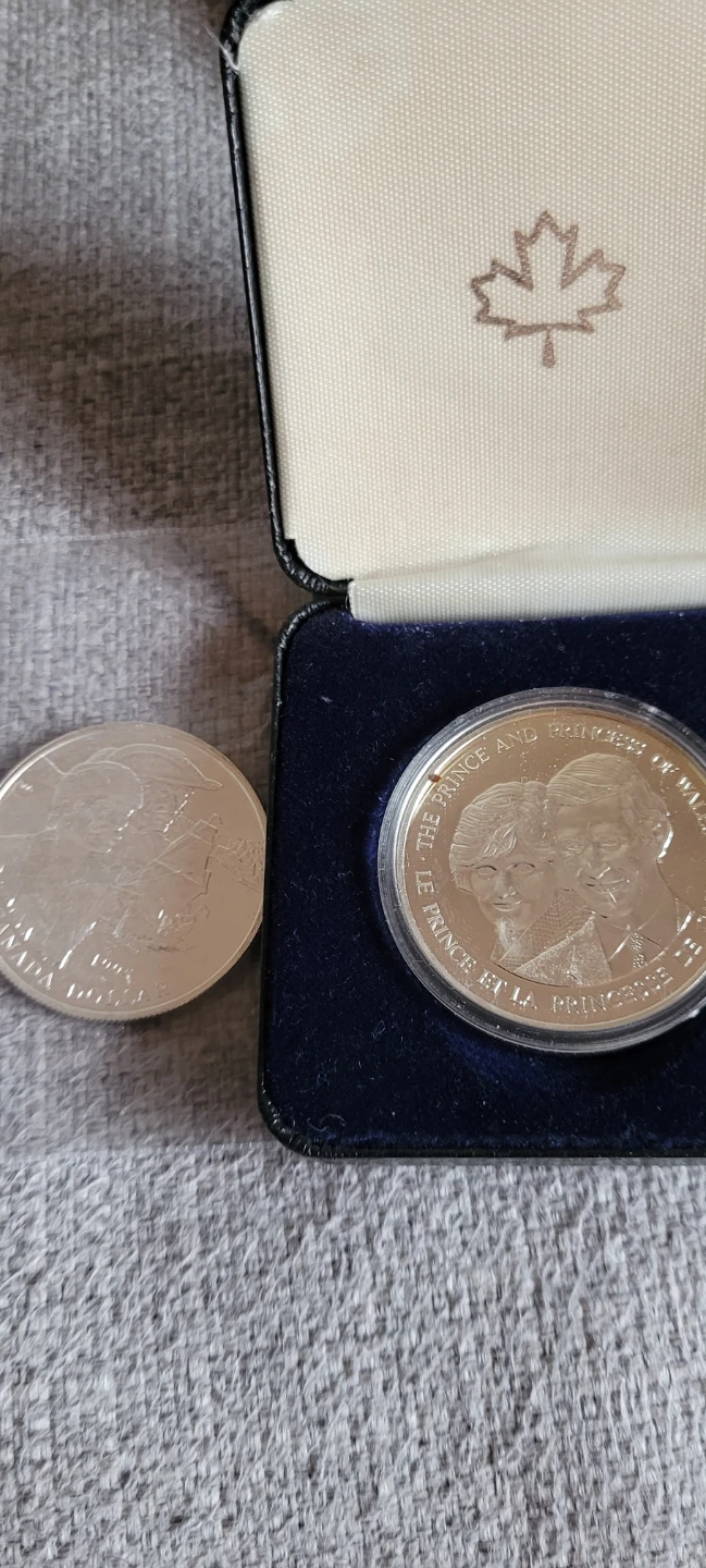 1983 and 1995 coin
