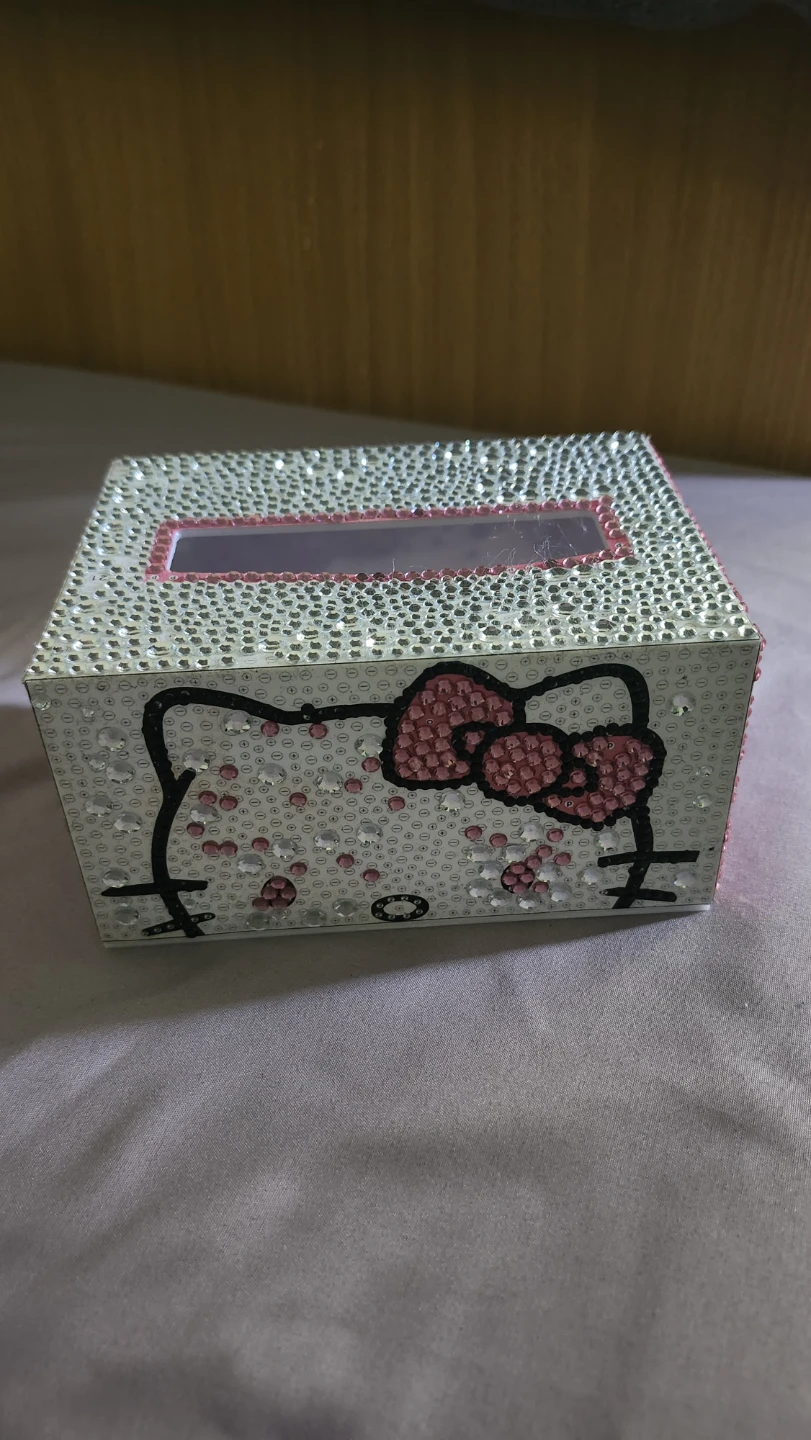 QHELLO KITTY MERCH - photo 4