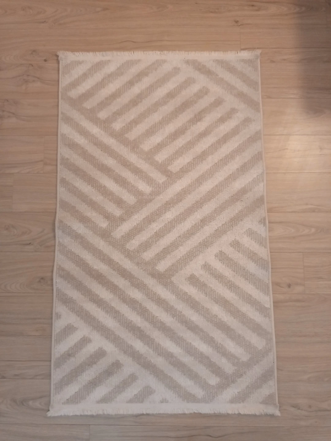 Beige and White Geometric Pattern Area Rug