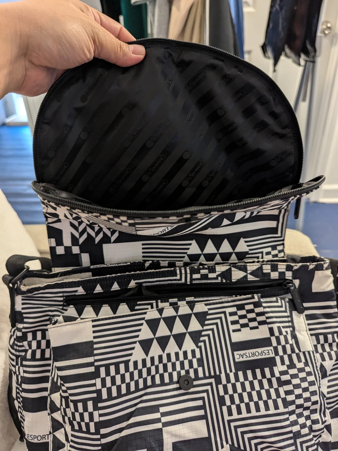 LeSportsac Black and White Geometric Print Shoulder Bag - photo 4