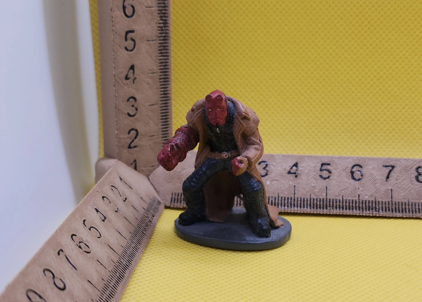 Hellboy Figure Collection Series 1 - Hellboy - photo 2