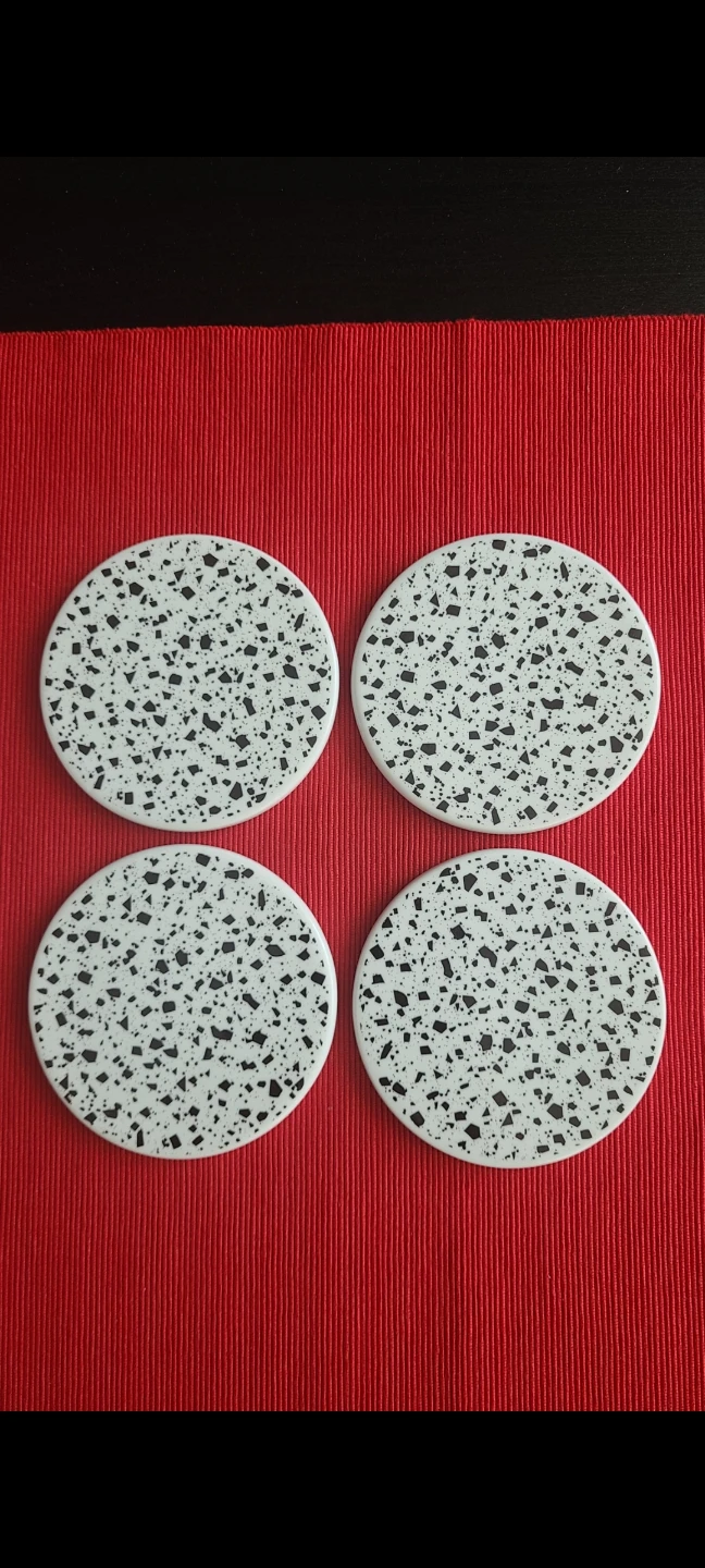 New Set of 4 Round Terrazzo Coasters - photo 2