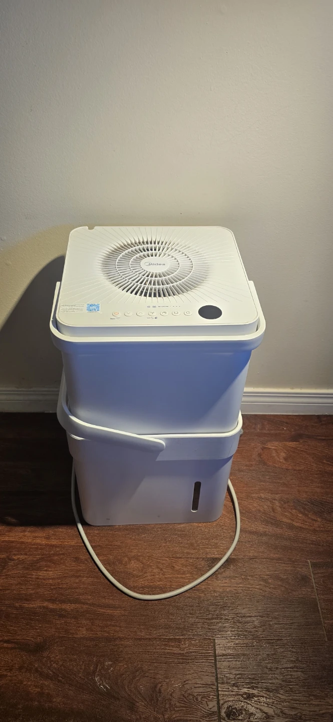 Midea Dehumidifier