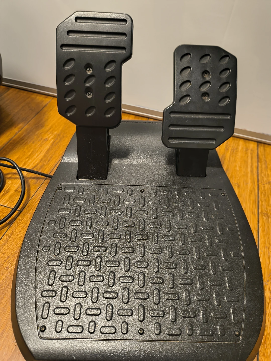 Thrustmaster T300 RS GT Edition Racing Wheel & Pedals - photo 5