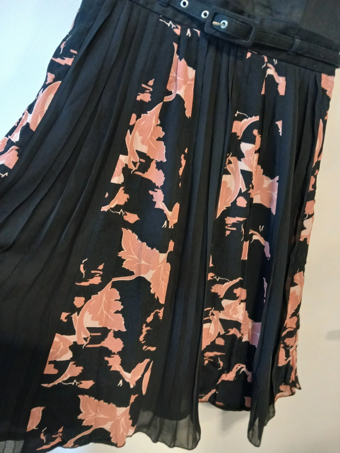 French Connection Black Floral Flare Dress. Size 2. - photo 3