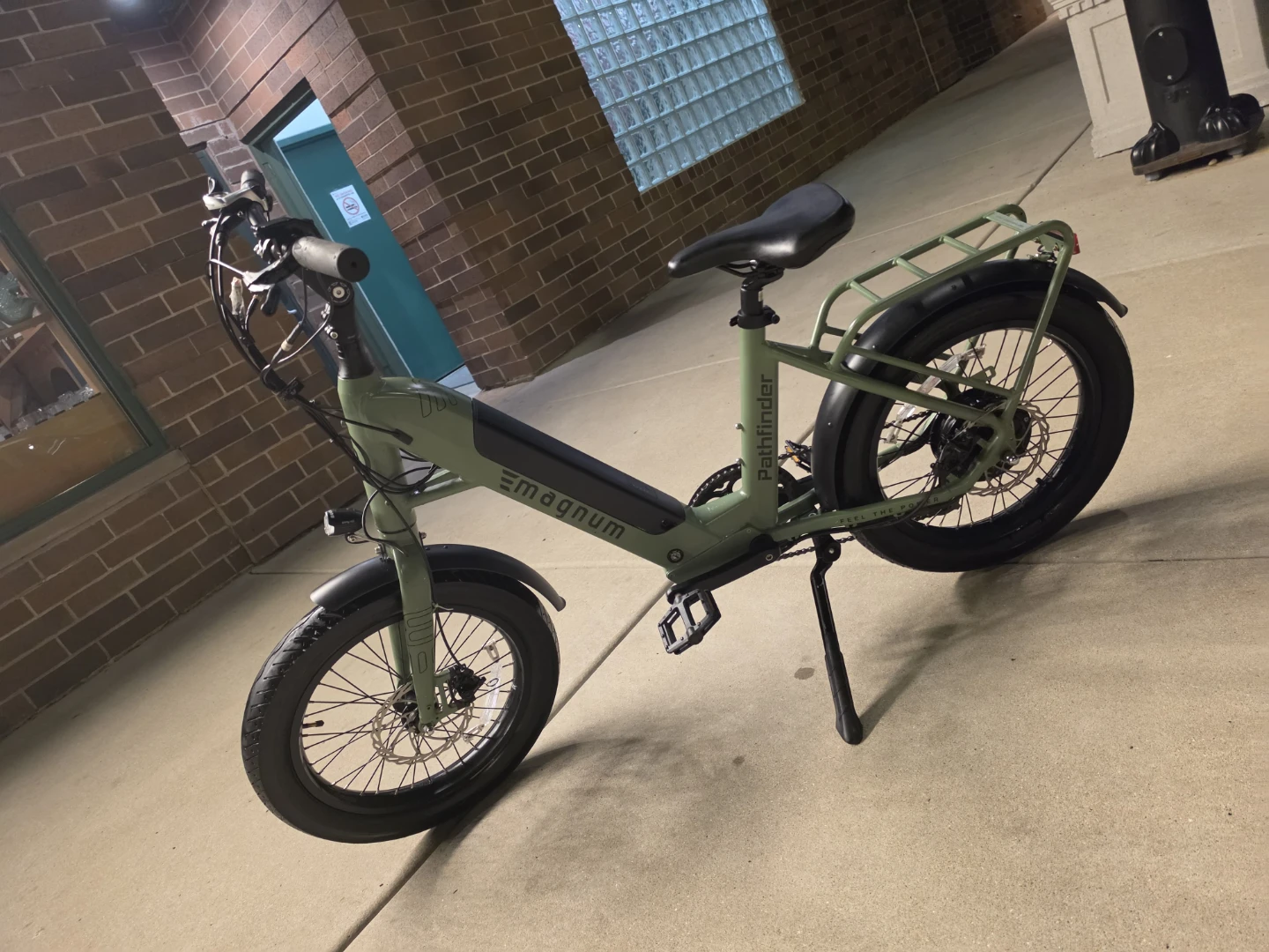 Magnum Pathfinder Electric Bike - photo 4