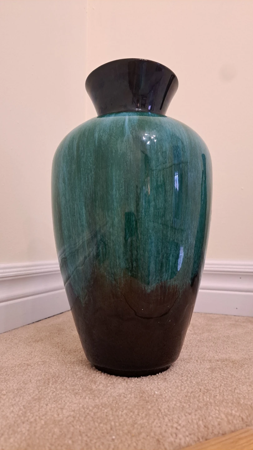 Large Vintage Blue Mountain Pottery Vase - photo 3
