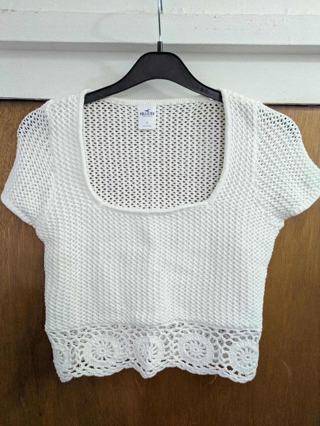 Hollister White Crocheted Square Neck Crop Top - Small