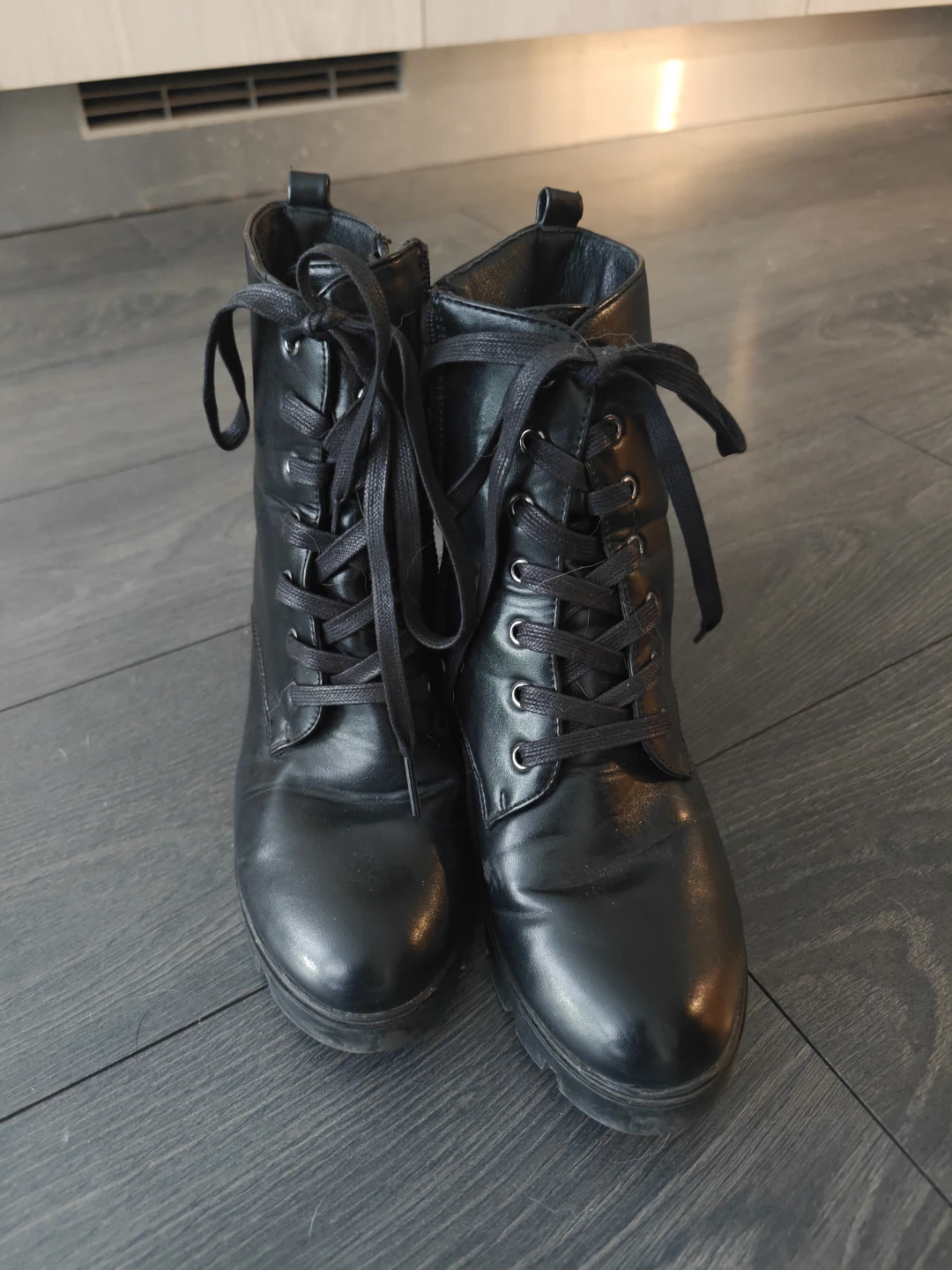 Black Lace-Up Heeled Boots - photo 3