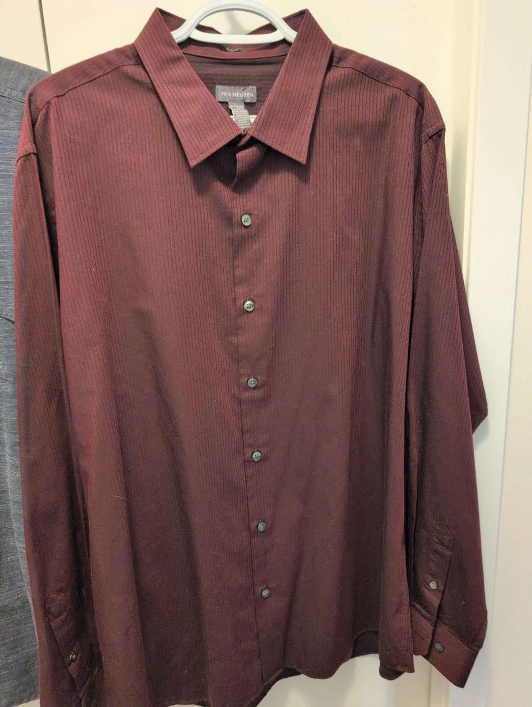 Two Men's Long Sleeve Dress Shirts - Van Heusen & PD&C - photo 5