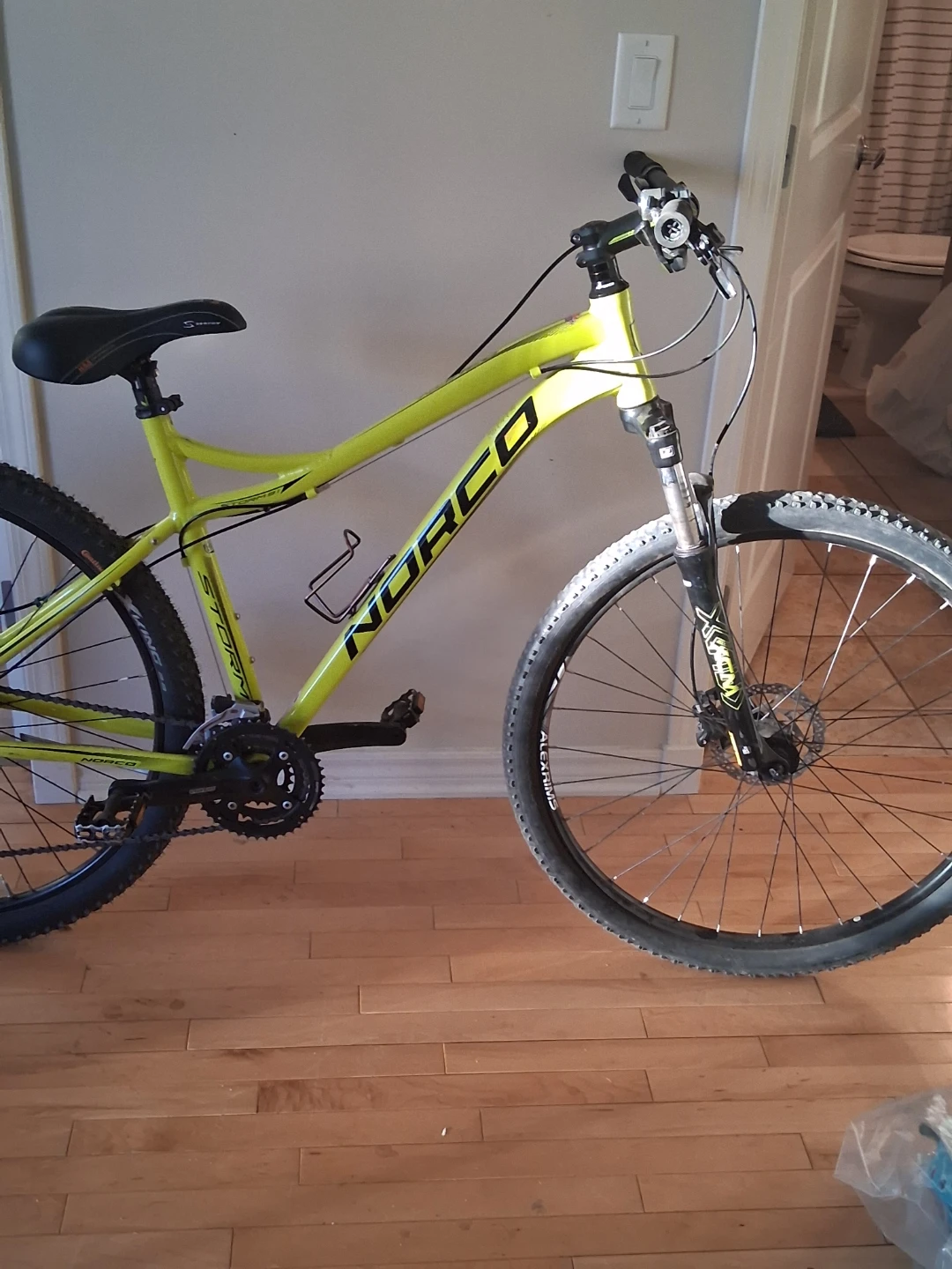 Norco Storm 7.1 Mountain Bike