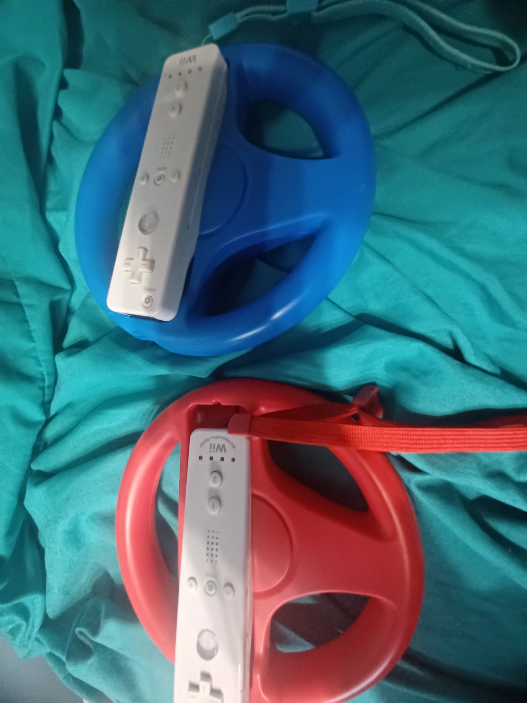 Nintendo Wii Steering Wheels (Red & Blue) - photo 2