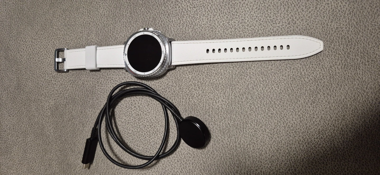 Samsung watch 8 classic Smartwatch - White - photo 2