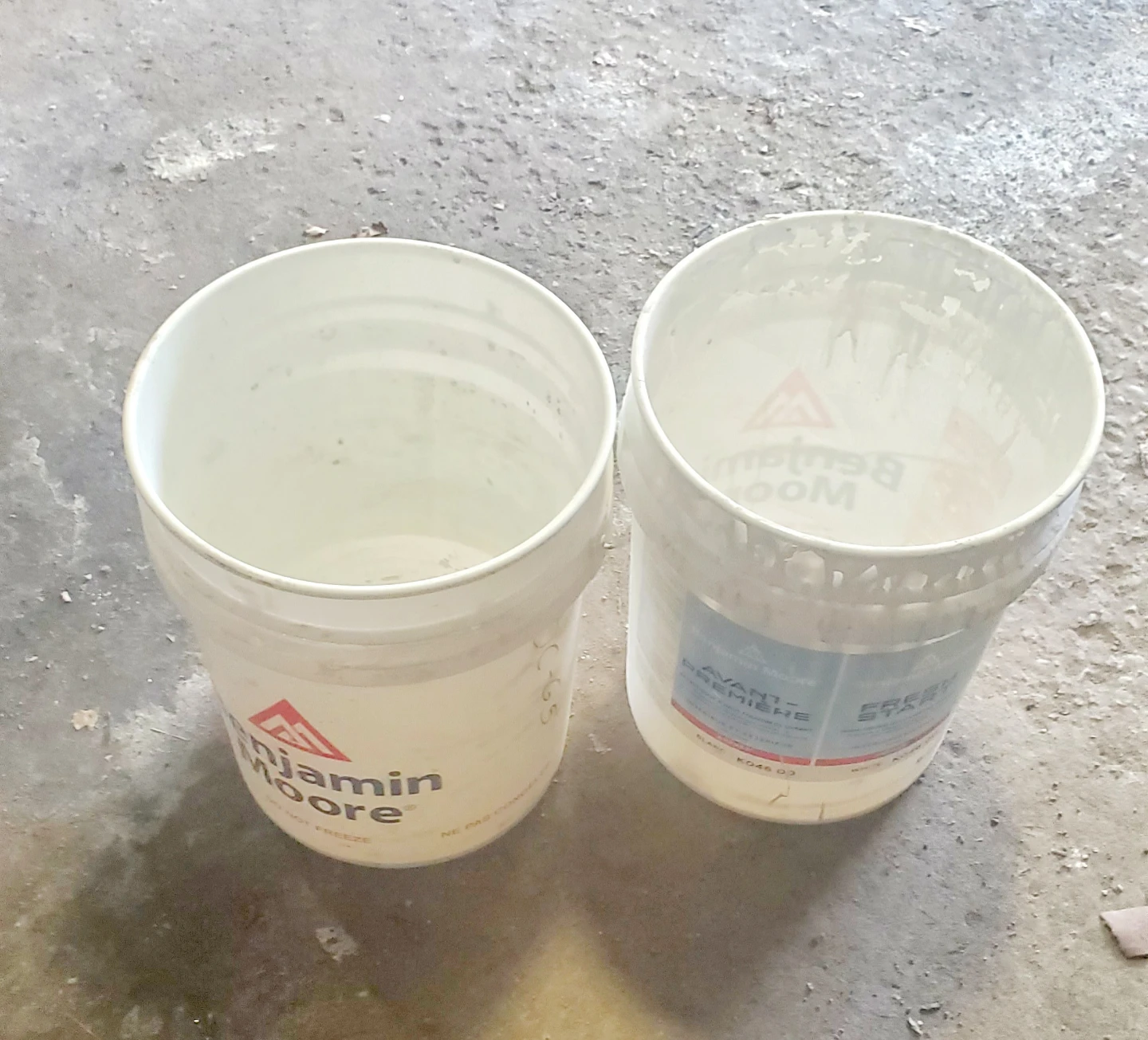 Benjamin Moore Paint Buckets (2)