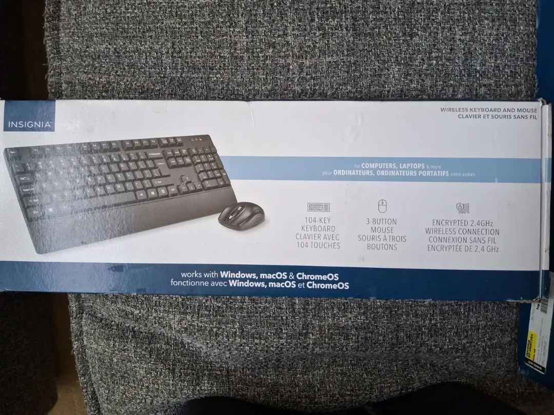 Insignia Wireless Keyboard and Mouse Combo