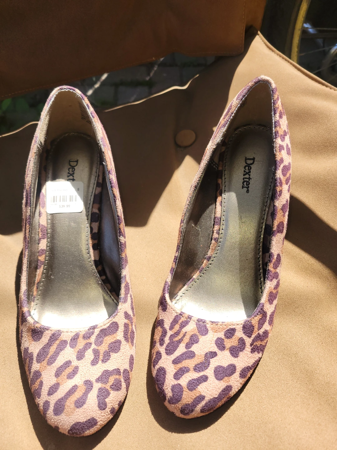 New Women's wedge size 8
