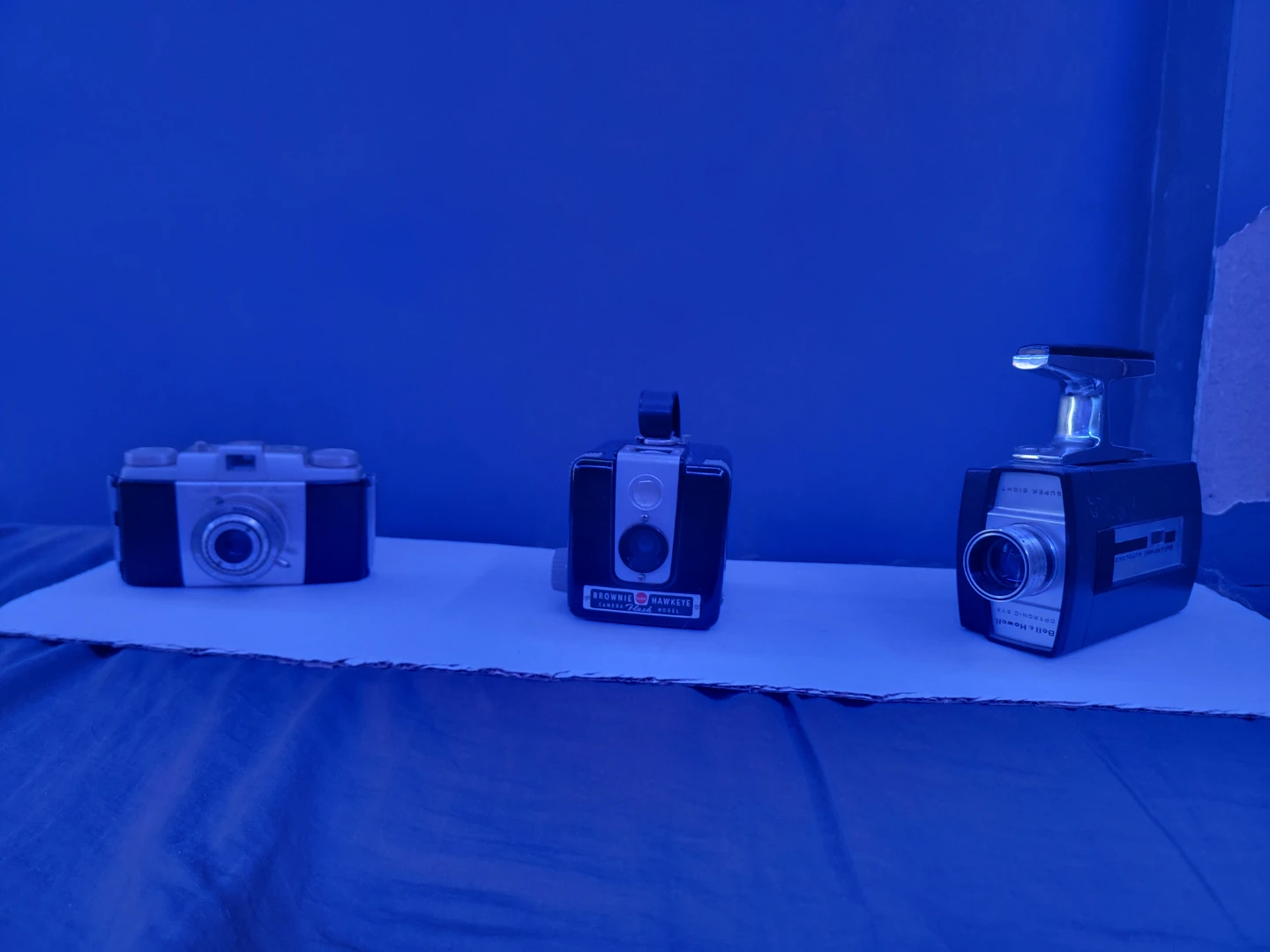 Set of 3 vintage cameras from 50s to the late 60s