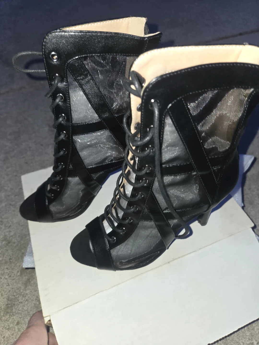Black Lace-Up Mesh Heeled Booties - photo 3