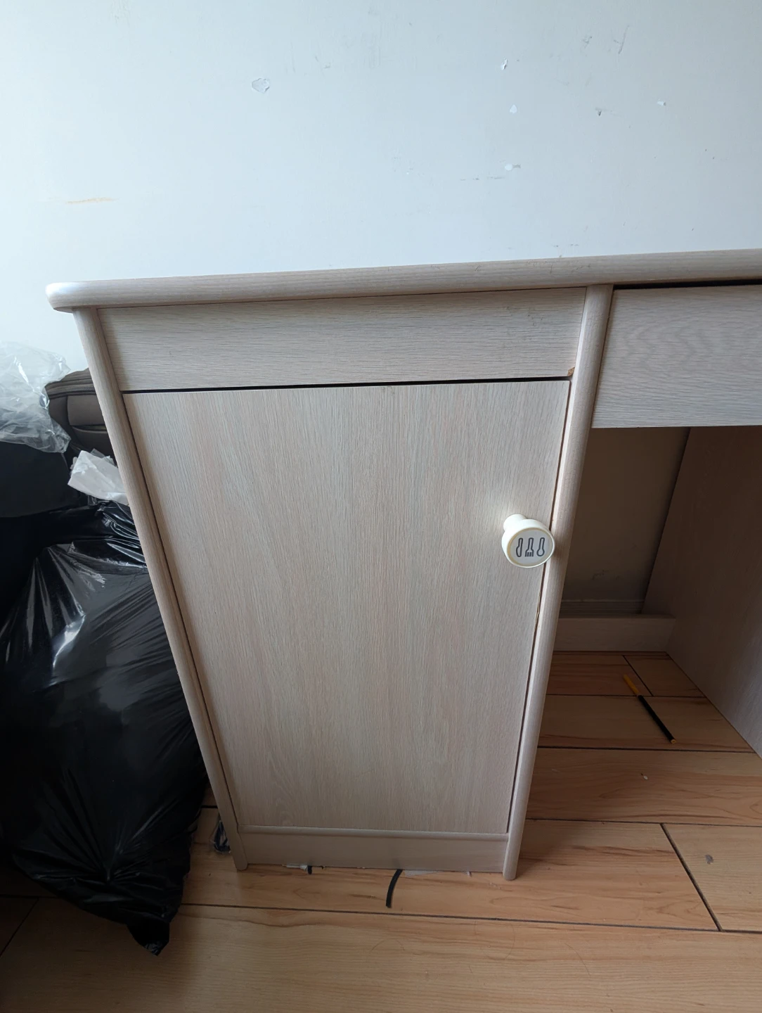 Light Wood Desk with Drawers and Cabinet - photo 4
