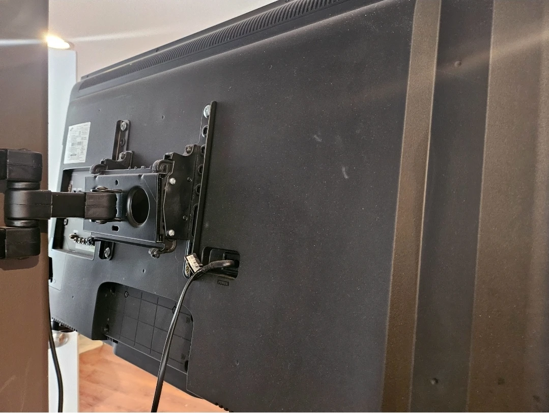 Samsung UN40H5203AF 40" HD TV - photo 2