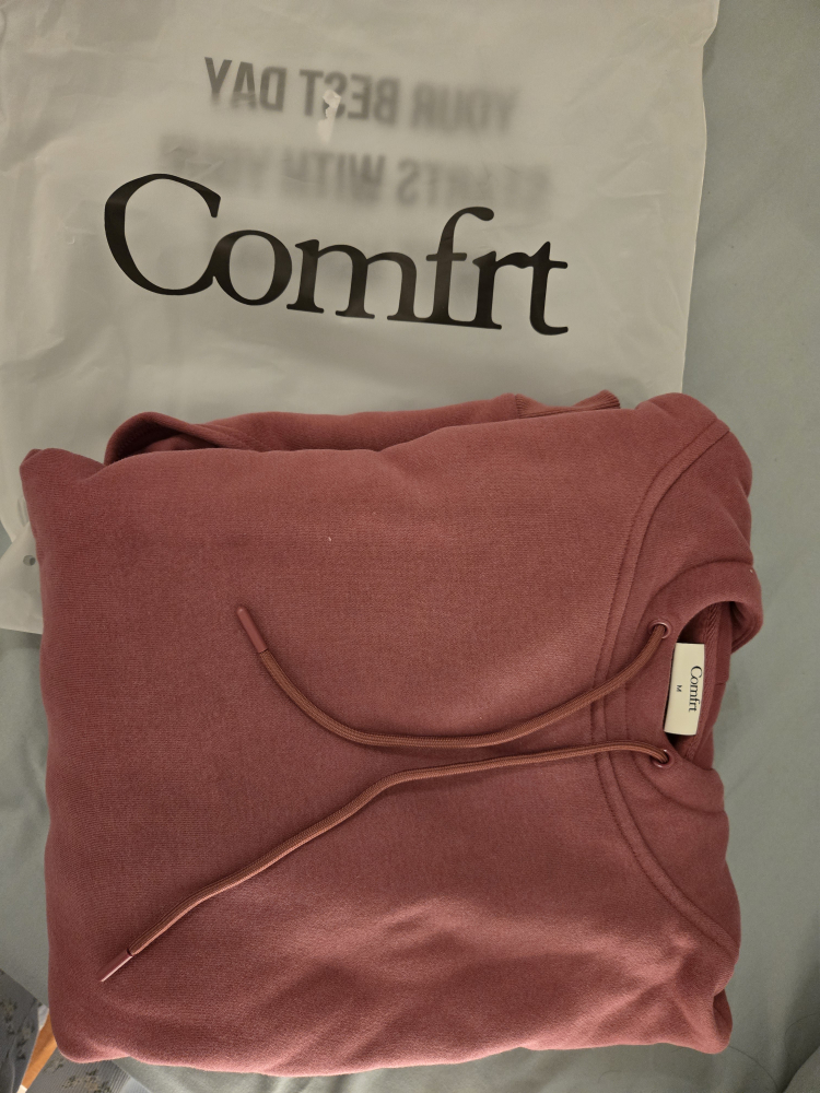Comfrt Hoodie - Size M