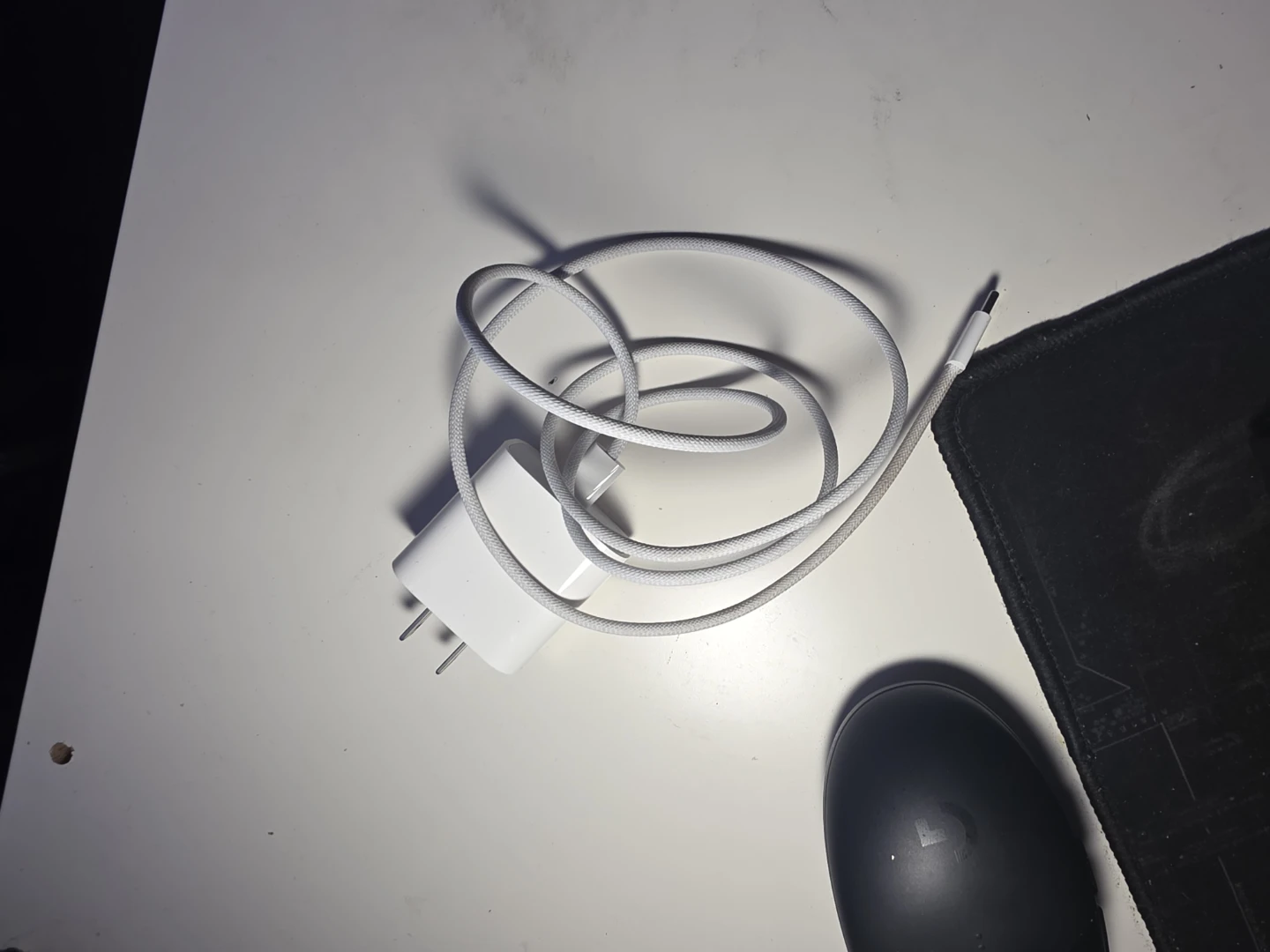 iPad A16 Blue, Like New, With Case + Screen  Protector - photo 5