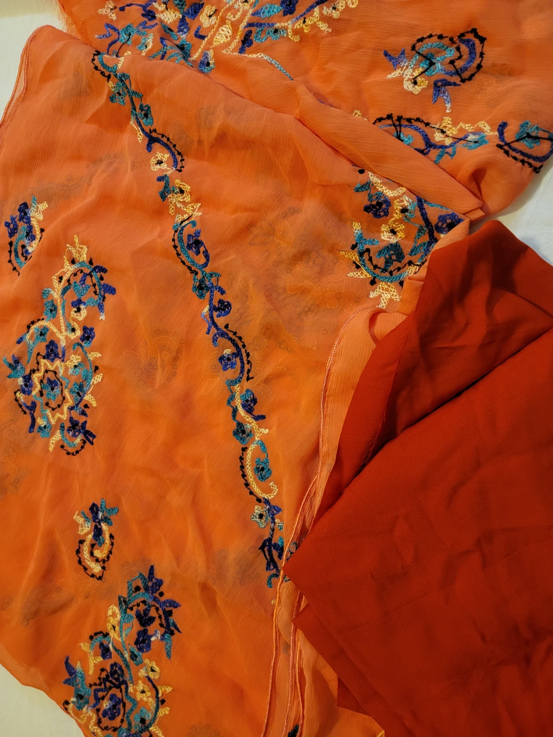 Embroidered Orange and Red Fabric Set - photo 5