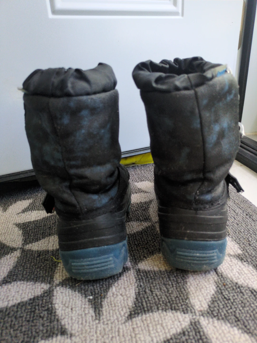 Kids' Thunder Snow Boots Size 13 - photo 3