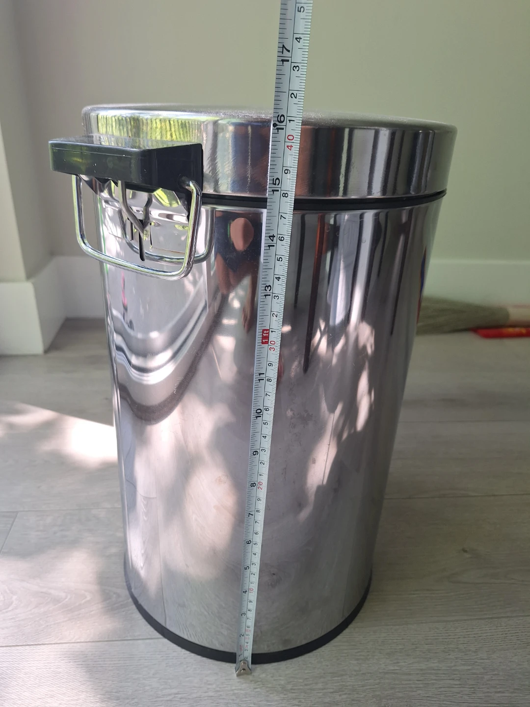 Stainless Steel Step Trash Can with Inner Bucket - photo 2