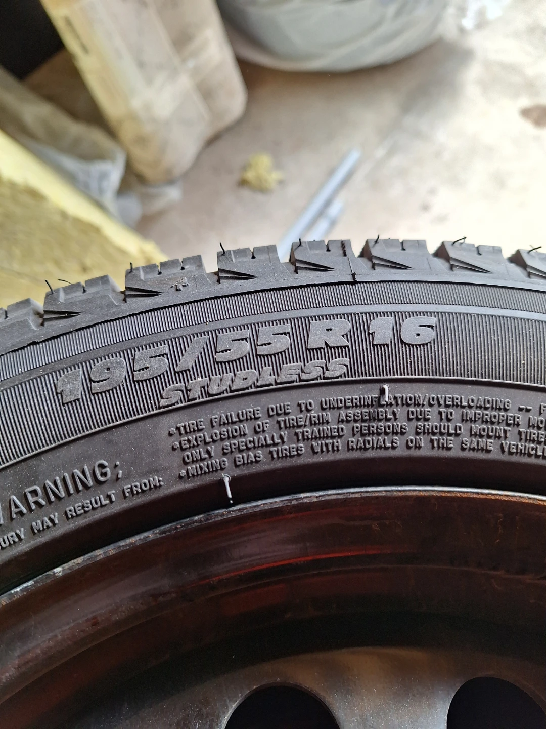 Michelin Winter Tires on Rim 195/55R16