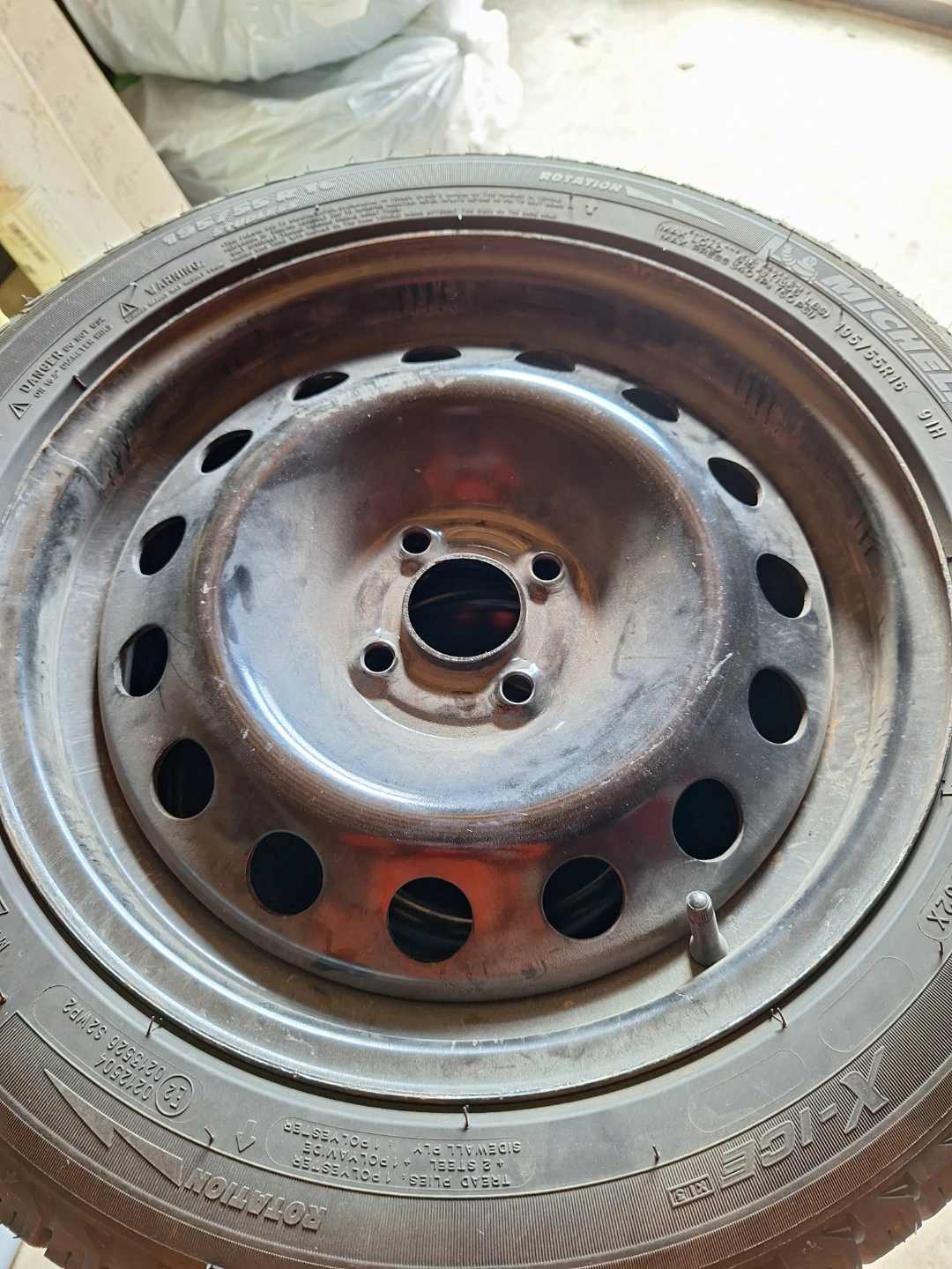Michelin Winter Tires on Rim 195/55R16 - photo 4