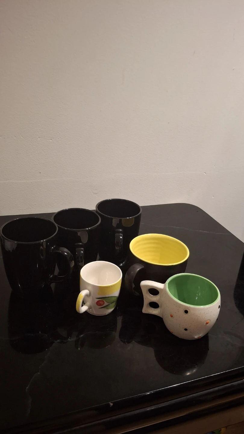 Set of 5 Mugs - Black, White, Yellow, Green - photo 2