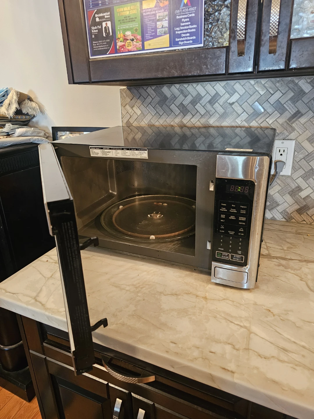 LG Stainless Steel Microwave - photo 3
