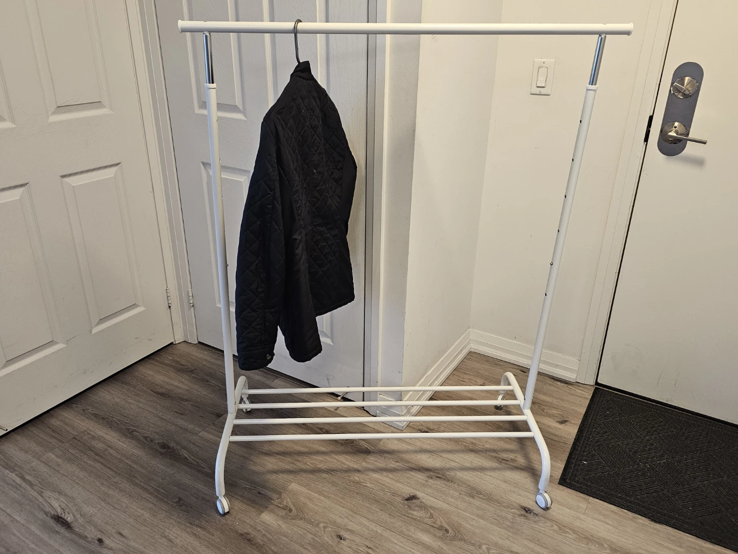 White Metal Garment Rack with Wheels - photo 3